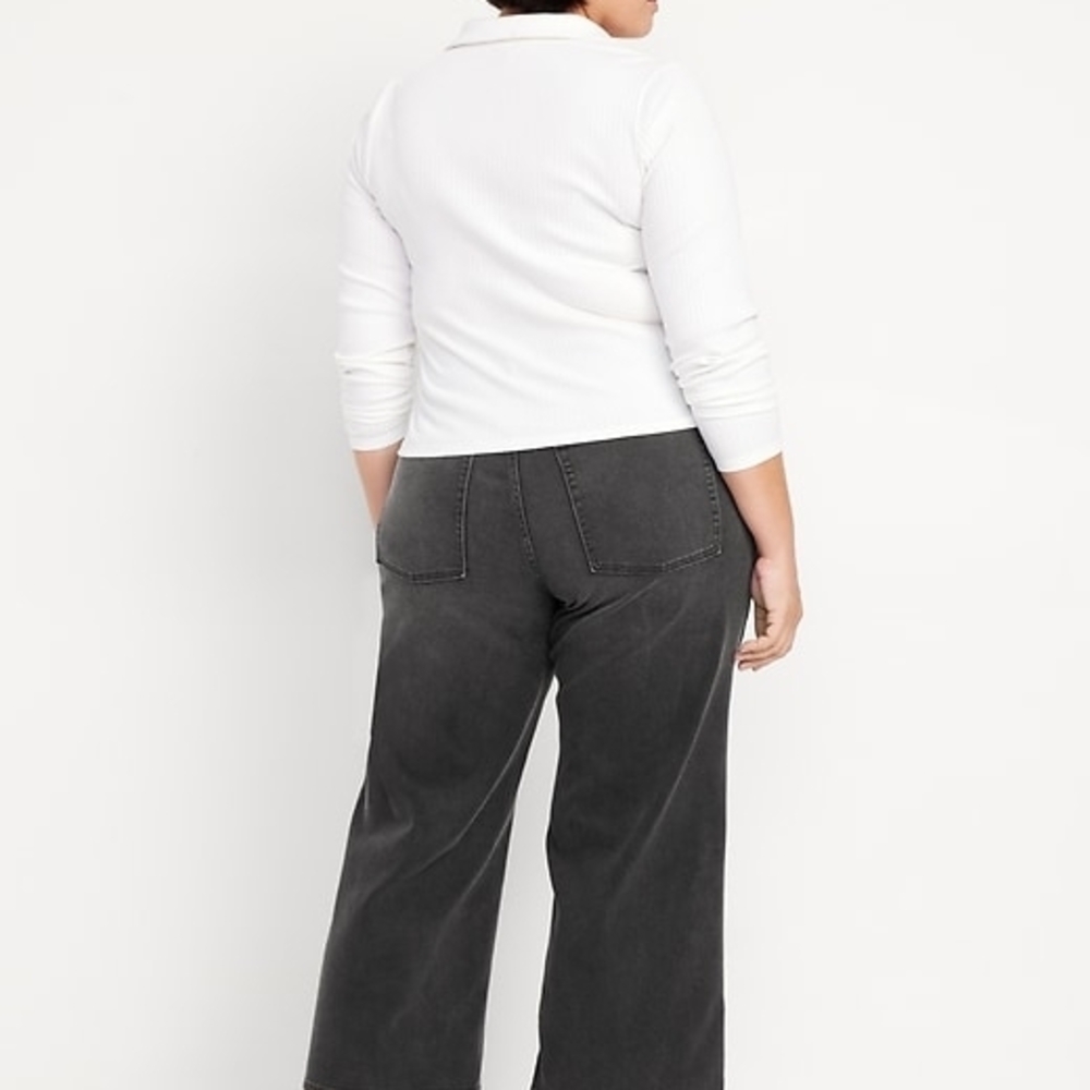 Classic Black Women's Jeans - Picture 2 of 8